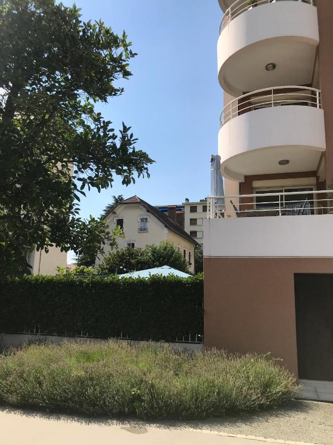 A Deux Pas Du Lac Et Ville Apartment Анси Екстериор снимка